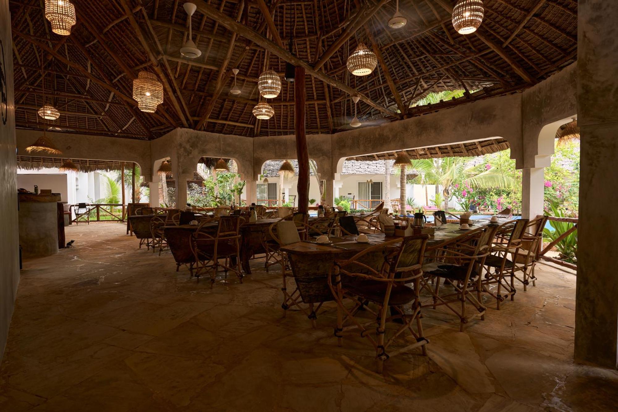 African Bungalows Nungwi Bagian luar foto