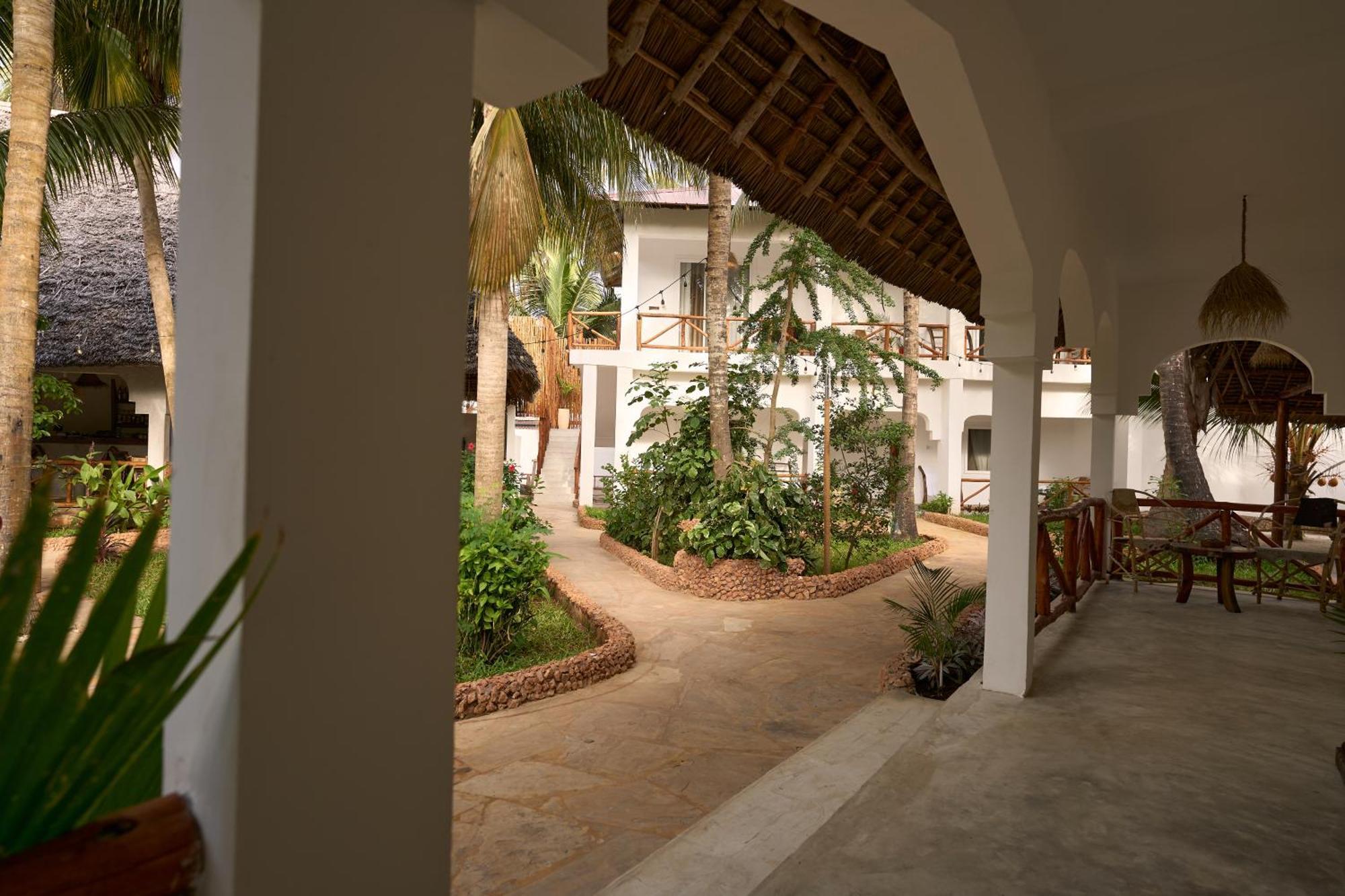 African Bungalows Nungwi Bagian luar foto