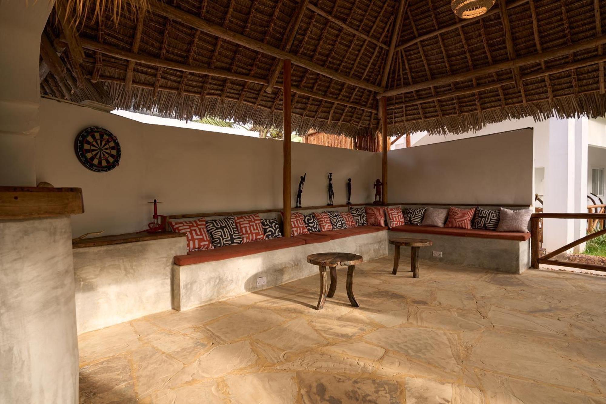 African Bungalows Nungwi Bagian luar foto