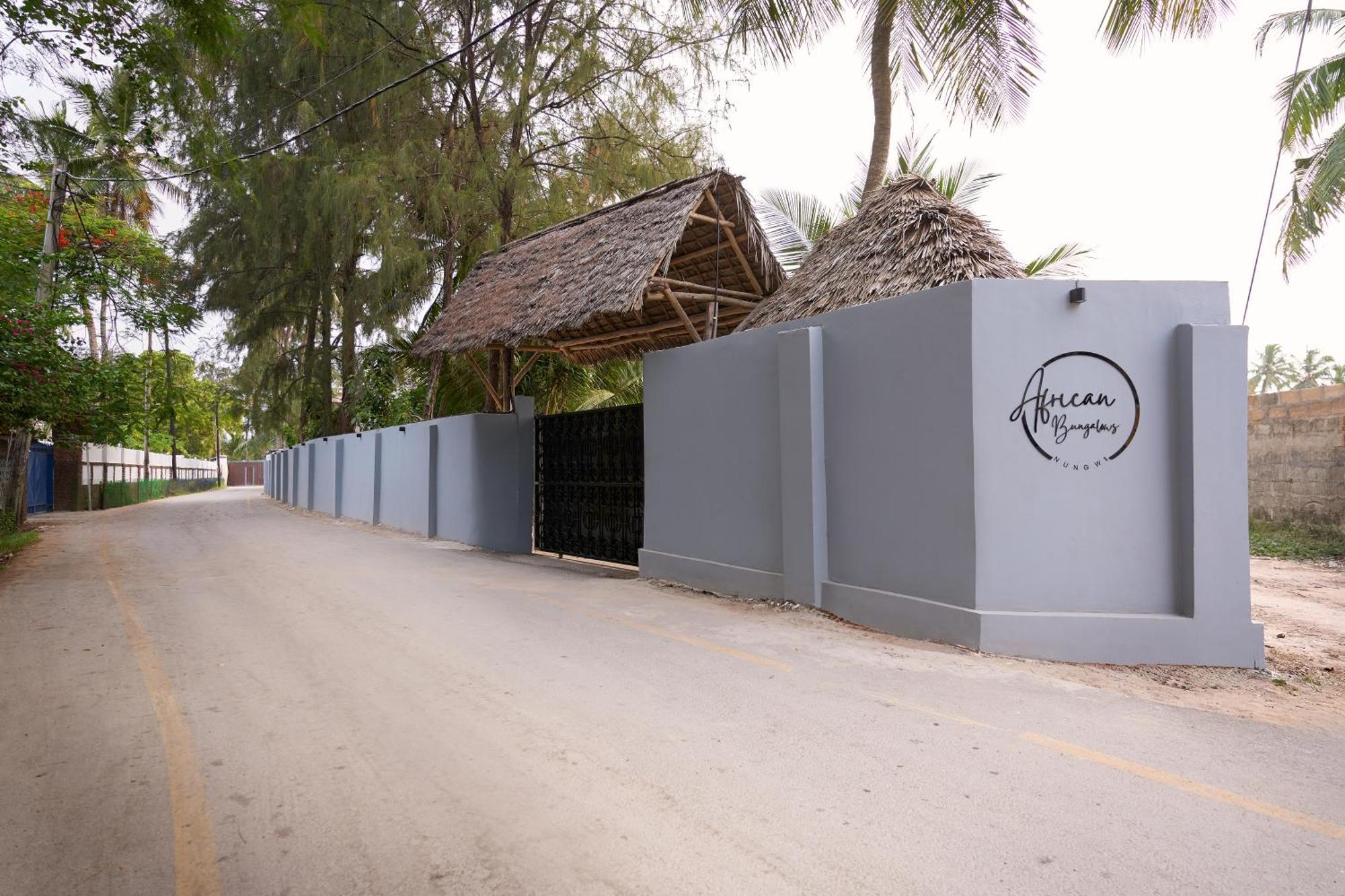 African Bungalows Nungwi Bagian luar foto