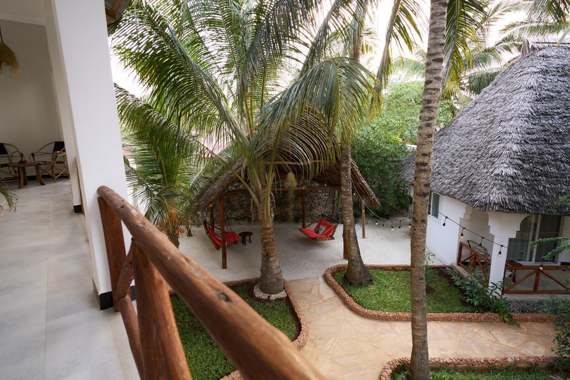 African Bungalows Nungwi Bagian luar foto